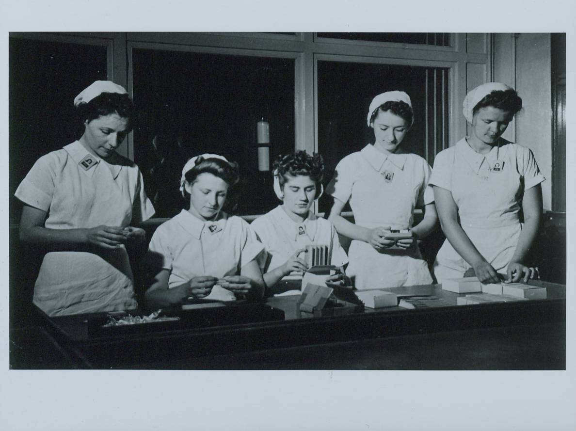 Employees Packaging Penicillin