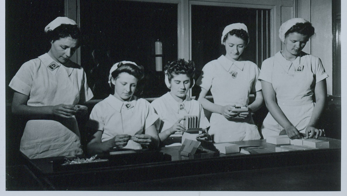 Employees Packaging Penicillin